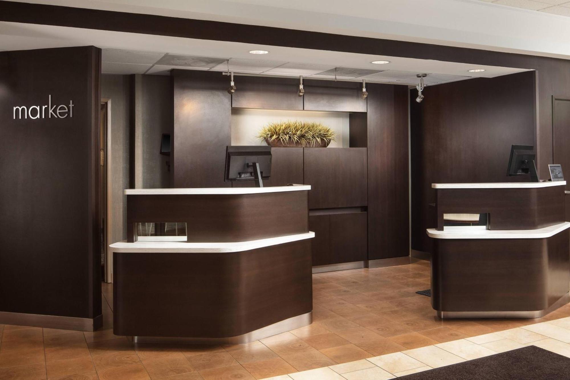 Courtyard Indianapolis At The Capitol Hotel ภายนอก รูปภาพ